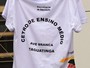 Escola pública vende uniformes com erro ortográfico em Brasília