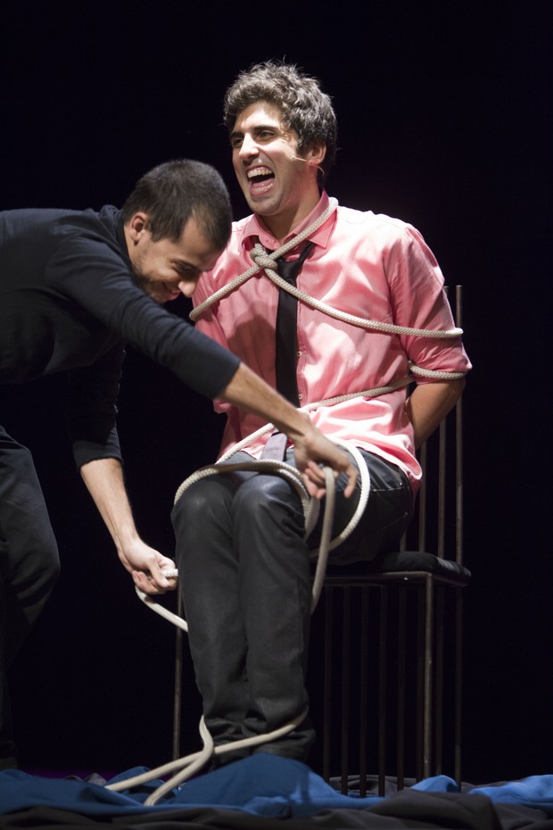 Gabriel Louchard celebra cinco anos em cartaz (Foto: Chico Lima / Divulgação)