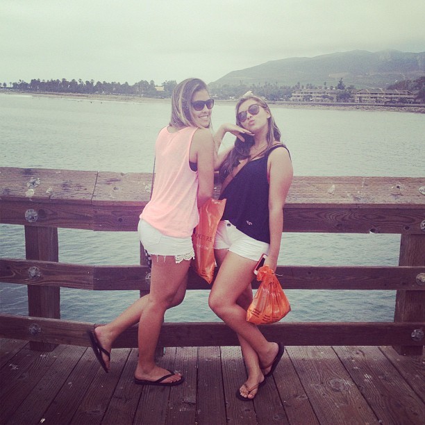 Danielle Favatto com amiga na Califórnia, nos Estados Unidos (Foto: Instagram/ Reprodução)