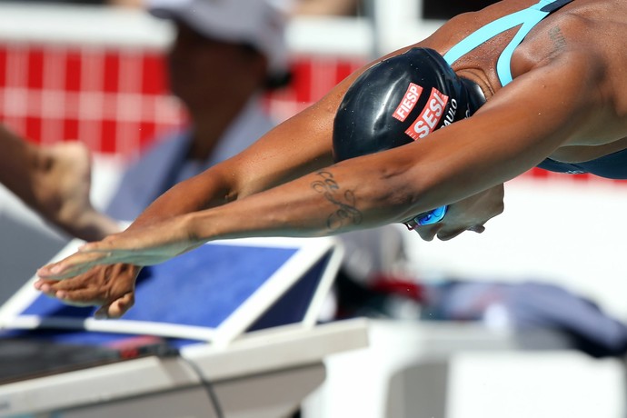 Etiene Medeiros Troféu Maria Lenk (Foto: Satiro Sodré / SSPress)