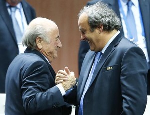 Platini e Blatter (Foto: Reuters)