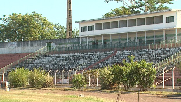 Estádio do Taquarão, em Taquaritinga (Foto: Reprodução EPTV)