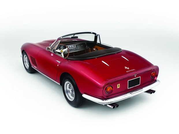 Ferrari 275 GTS/4 NART Spider (Foto: Divulgação/RM Sothebys)