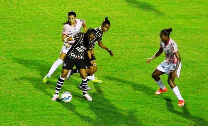 Corinthians e São José decidem vaga para semifinal do Paulista Feminino