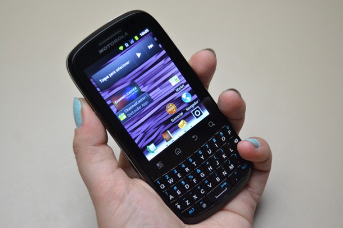 Smartphone Motorola Spice Key XT316