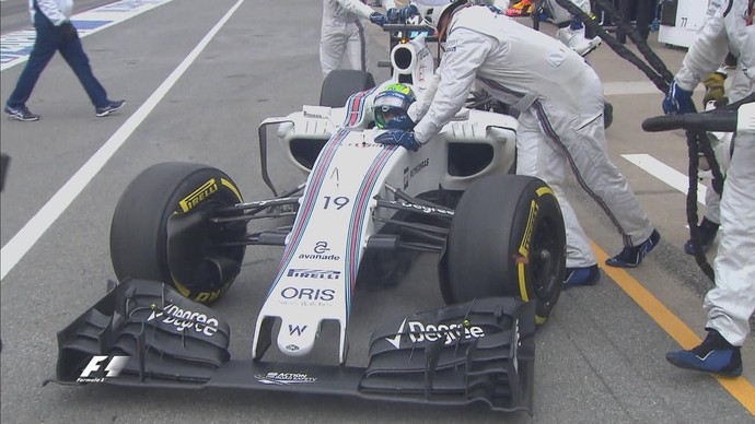 Felipe Massa abandona o GP do Canadá com problemas no motor