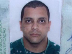 Evandro Rodrigues foi morto ao sair de casa, em Goiânia (Foto: John Willian/TV Anhanguera)