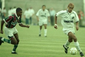 Cartola Fc Retro Giovanni Teria Feito 30 4 Pontos Contra Fluminense Em 95 Cartola Fc Globoesporte Com