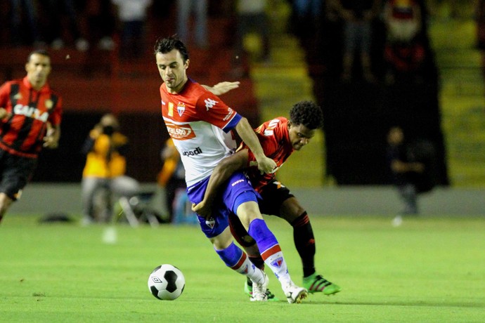Sport x Fortaleza (Foto: Marlon Costa / Pernambuco Press) Sport x Fortaleza (Foto: Marlon Costa / Pernambuco Press)