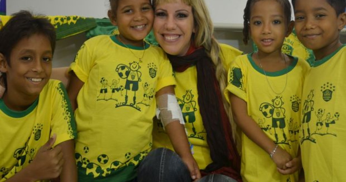Amanda Santiago agita feijoada beneficente do GACC em Aracaju - Globo.com