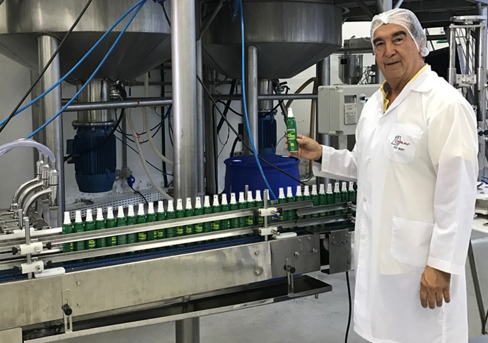 Norberto Luiz Afonso, fundador e presidente da Henlau, fabricante do repelente Sunlau, diz que faturamento deu um salto de 40% em 2016 (Foto: Divulgação)