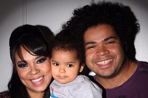 Micheli Machado com o marido, Robson Nunes, e a filha, Morena (Foto: Reprodução)