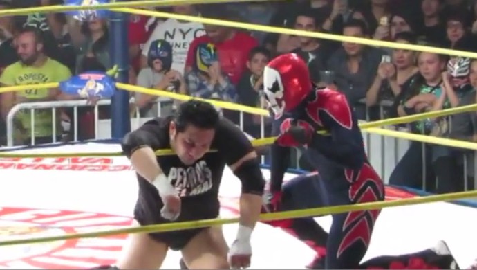 Pedro Aguayo JR morre em ring (Foto: Reprodução)