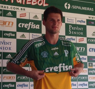 Vagner se espelha em Marcos e aceita reserva no gol do Palmeiras