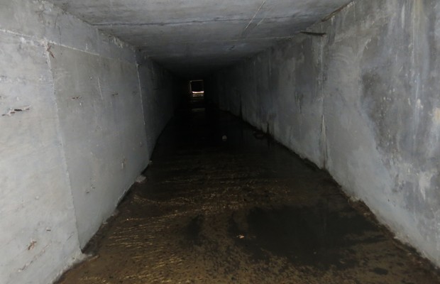 Fotografia do túnel usado por El Chapo como rota de fuga em Culiacán (Foto: AP Photo/Adriana Gomez)