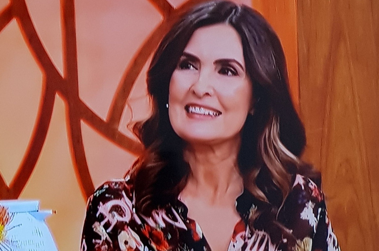 Fátima Bernardes durante o programa Encontro de 28 de junho de 2022 (Foto: Reprodução/TV Globo)