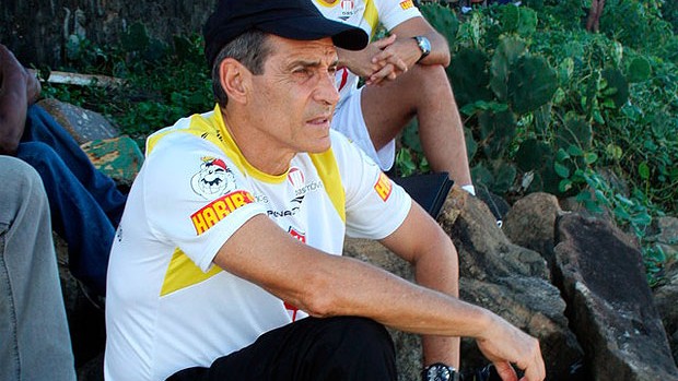 carpegiani, técnico do vitória (Foto: Divulgação/EC Vitória) carpegiani, técnico do vitória (Foto: Divulgação/EC Vitória)