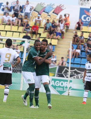 Icasa correu atrás no segundo tempo e buscou o empate (Foto: Normando Sóracles/Agência Miséria)