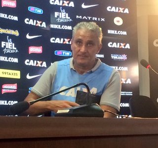 Preocupado com segurança, Tite diz que não levaria parente a São Januário