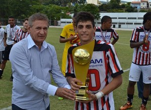 Por R$ 150 mil, Paulista libera o meia Gabriel Leite para o Palmeiras