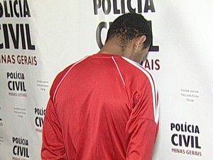 suspeito assalto acidente trânsito Sacramento preso Pedregulho (Foto: Reprodução/ TV Integração)