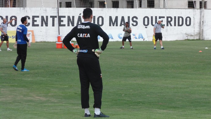 Saulo - goleiro do ABC (Foto: Carlos Cruz/GloboEsporte.com)