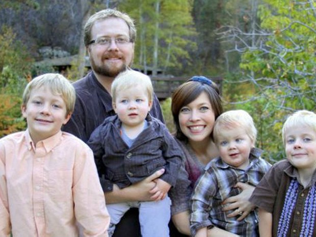 Ryan e Amy Green com os filhos - Joel é o segundo a partir da direita (Foto: Cortesia da Família Green)