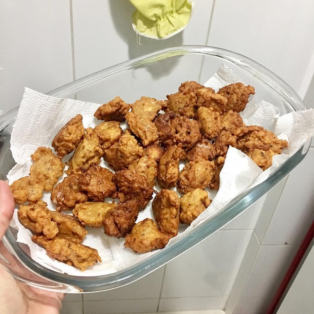 Bolinho de arroz com galinha feito por Andressa Urach (Foto: Reprodução/Instagram)
