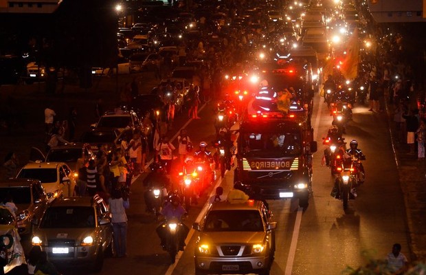 Corpo de Eduardo Campos chega a Recife (Foto: Fernando Frazão/Abr)