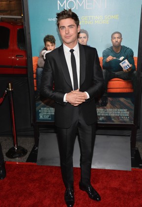 Zac Efron em première de filme em Los Angeles, nos Estados Unidos (Foto: Michael Buckner/ Getty Images/ AFP)