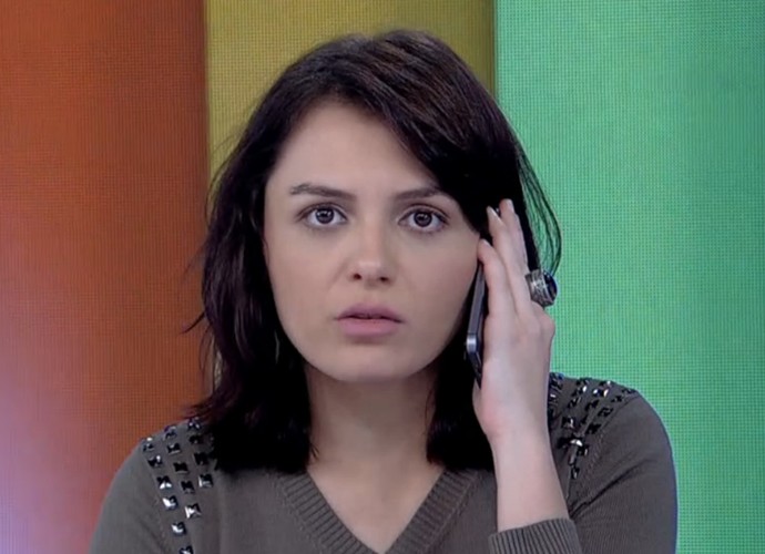 Monica Iozzi telefona ao vivo para Boninho (Foto: Vídeo Show / TV Globo)