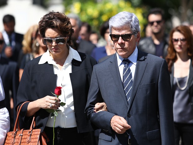 enterro de José Alfredo  (Foto: Raphael Dias / TV Globo)