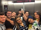 Preta Gil faz selfie com Ivete Sangalo e mais amigos: 'Elevador do amor'