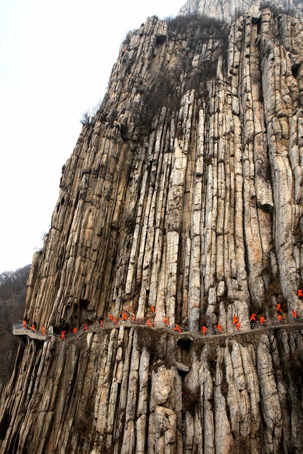 Cena ocorreu na montanha Songshan, em Dengfeng, na província de Henan (Foto: AFP)