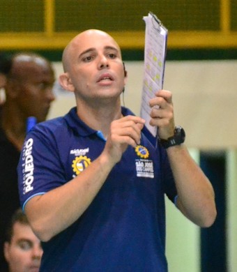 Reinaldo Bacilieri técnico do São José Vôlei (Foto: Tião Martins/ PMSJC)