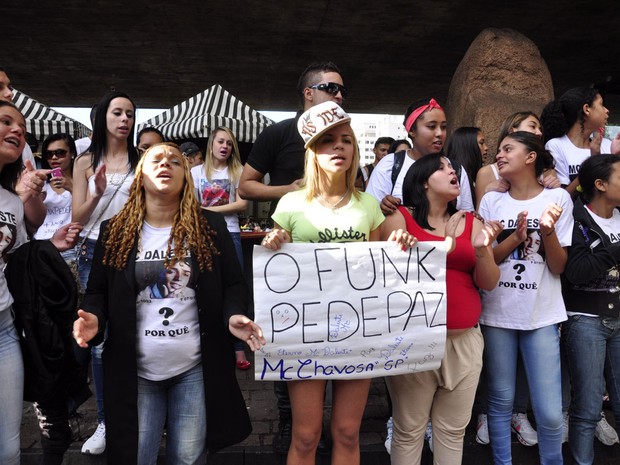 MC Daleste, protesto, manifestação, Masp (Foto: Cris Faga/Fox Press Photo/Estadão Conteúdo)