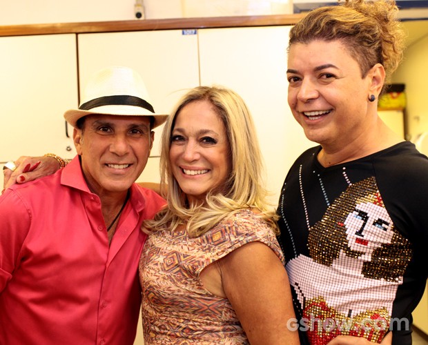 Susana Vieira Eri Jhonson David Brazil bastidores Top 9 620x500 (Foto: Dafne Bastos/TV Globo) Susana Vieira Eri Jhonson David Brazil bastidores Top 9 620x500 (Foto: Dafne Bastos/TV Globo)