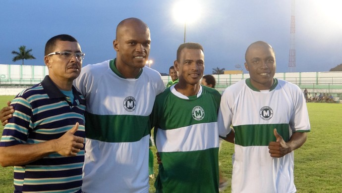 Zagueiro do São Paulo, Edson esteve no Jogo das Estrelas em Alagoas (Foto: Paulo Victor Malta/Globoesporte.com)