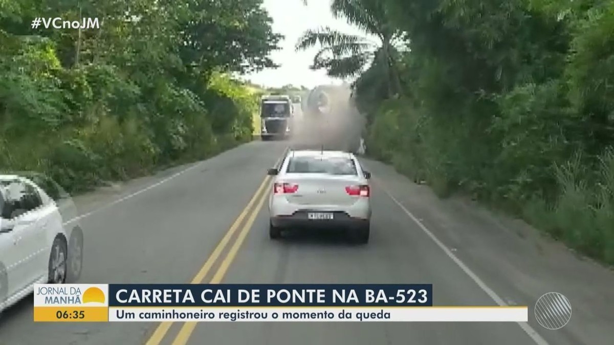 Vídeo Motorista registra momento em que caminhão tomba na BA 523 na