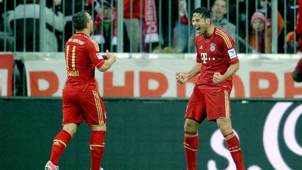Claudio Pizarro gol Bayern de Munique contra Hamburgo (Foto: EFE)