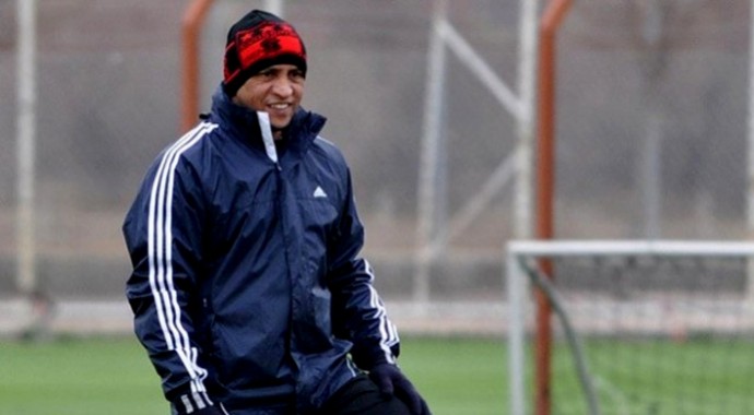 roberto carlos Sivasspor treino (Foto: Reprodução / Site Oficial do Sivasspor)