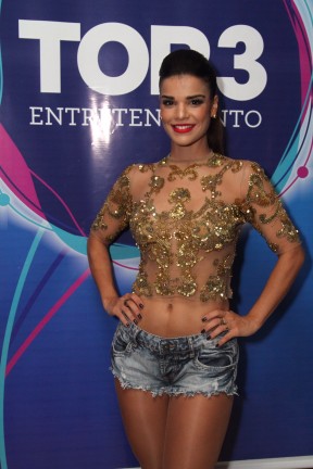 Mari Antunes em show na Zona Norte do Rio (Foto: Anderson Borde/ Ag. News)