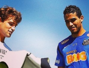 Surfista Alejo Muniz e atacante Alan Kardec (Foto: Reprodução / Instagram)