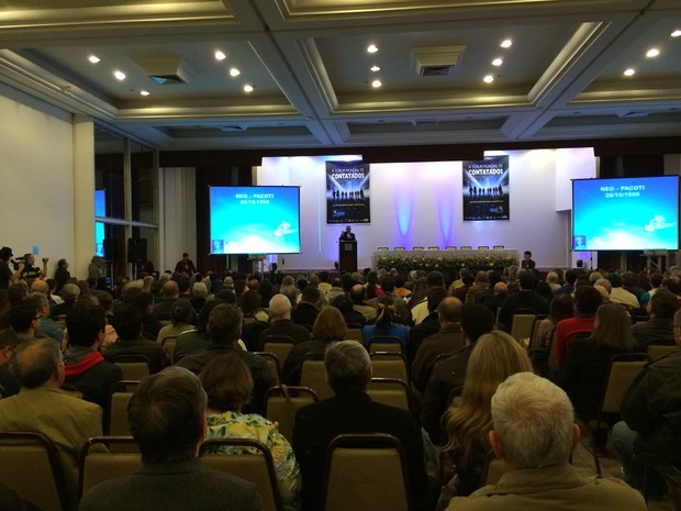 Evento de ufologia reúne palestrantes em Porto Alegre (Foto: Maria Polo/G1)