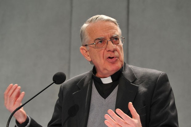 Porta-voz do Vaticano, Federico Lombardi, rebateu acusações (Foto: Tiziana Fabi/AFP)