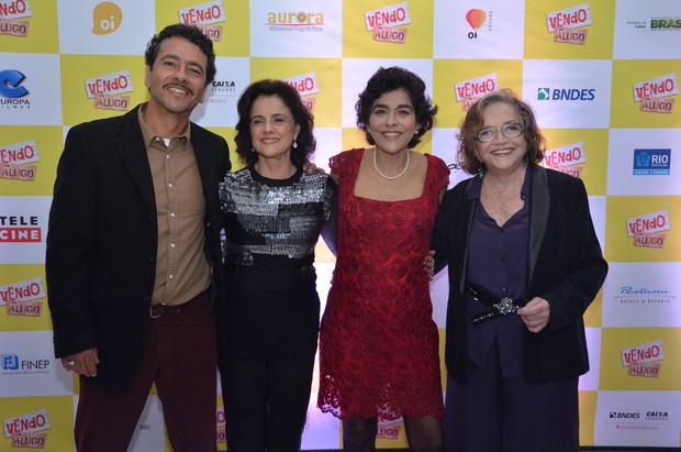 Marcos Palmeira, Marieta Severo, Betse de Paula e Nathalia Timberg na pré-estreia de &quot;Vendo ou alugo&quot; (Foto: Léo Marinho e Felipe Assumpção / AgNews)