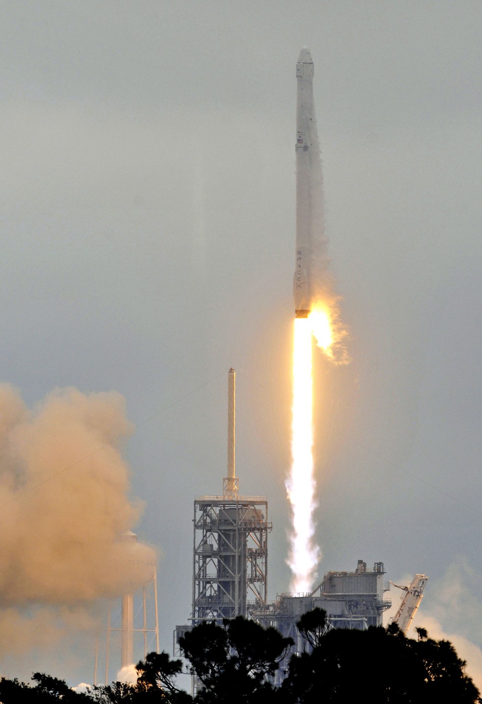 Foguete da SpaceX é lançado de histórica plataforma da Nasa Ciência e Saúde G1
