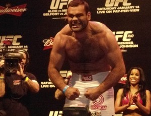 UFC Pesagem - GHabriel Napão (Foto: Marcelo Russio/Globoesporte.com)
