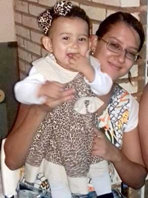 menina_x0MS0I2 Bebê de 7 meses sobrevive por 4 dias com avó morta dentro de casa no DF