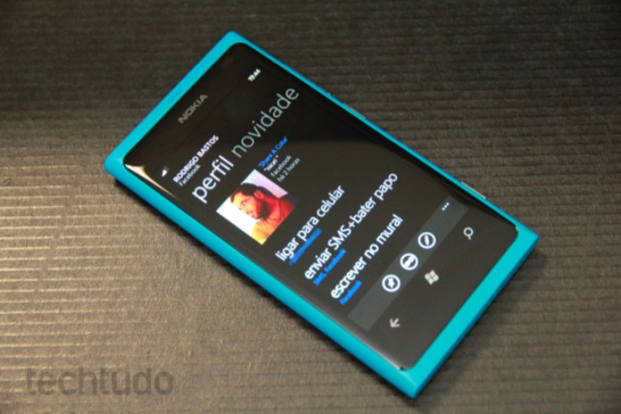 Nokia Lumia 800 (Foto: Allan Melo/TechTudo) Nokia Lumia 800 (Foto: Allan Melo/TechTudo)